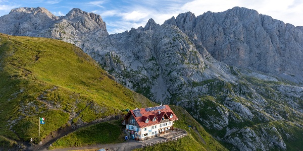 Picture of that hut